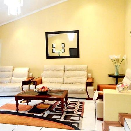Lilliz Guest House Umtata Exterior photo